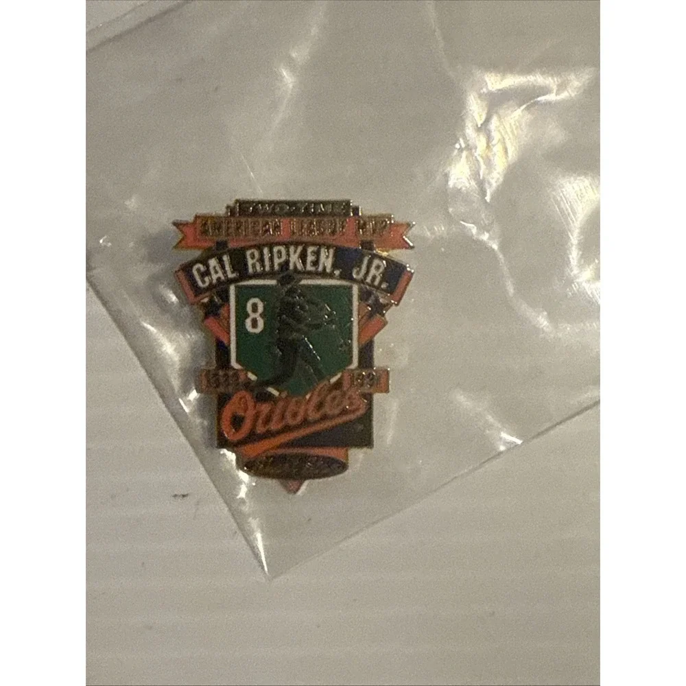 Cal Ripken Baltimore ORIOLES #8 MVP‎ 2 Time American League Lapel Pin 1996 521l9